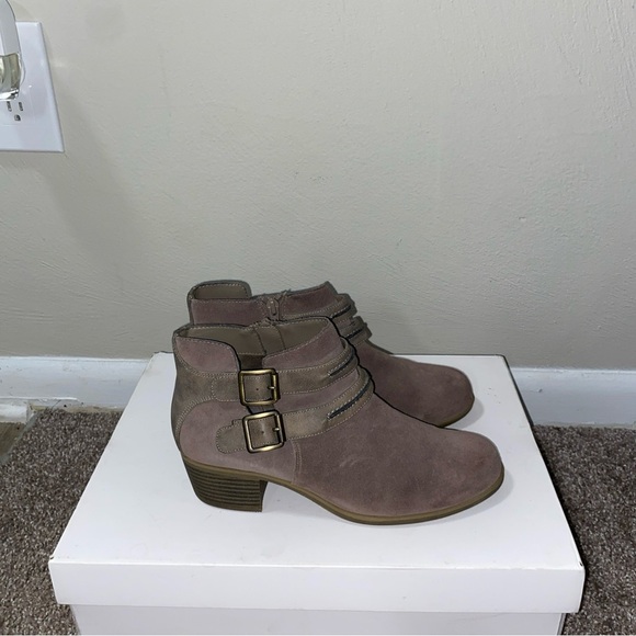 White Mountain Taupe Ankle Booties - Picture 3 of 6